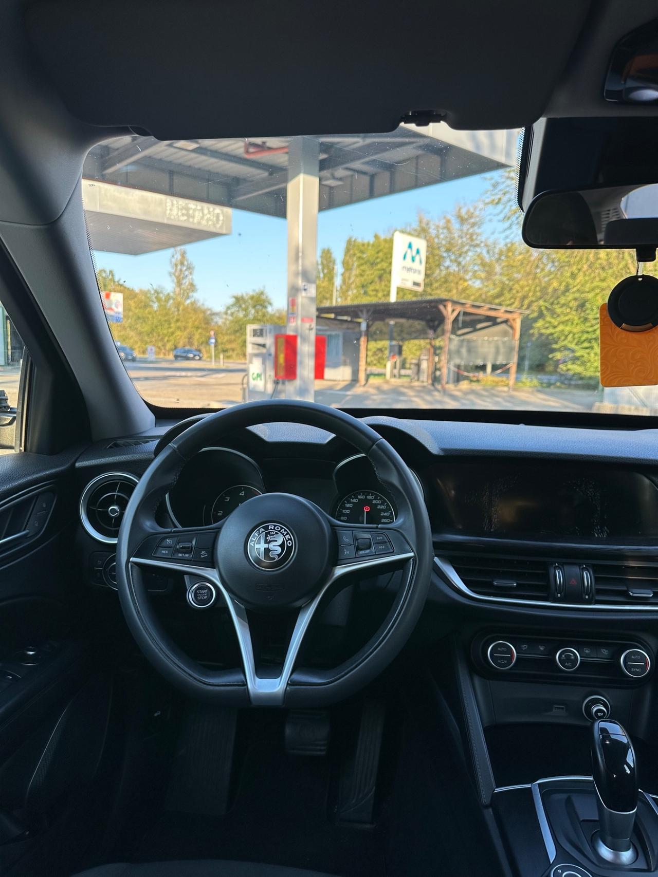 Alfa Romeo Stelvio 2.2 Turbodiesel 180 CV AT8 Q4 Business