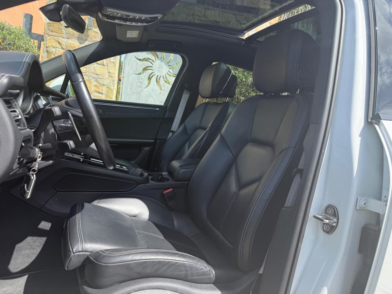 Porsche Macan 2.0 265 cv Led Pelle Tetto Panoramico Apr. Camera 360* 21 Felgen