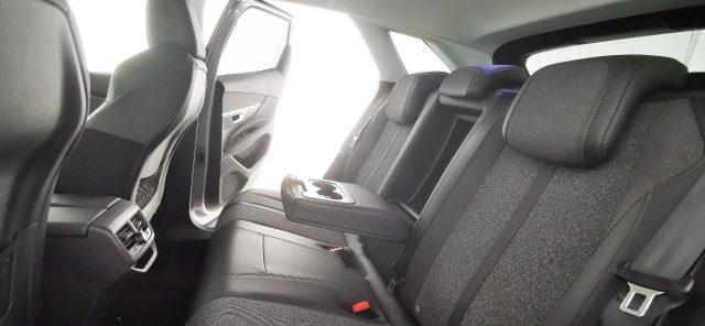 PEUGEOT 3008 Hybrid 225 e-EAT8 GT