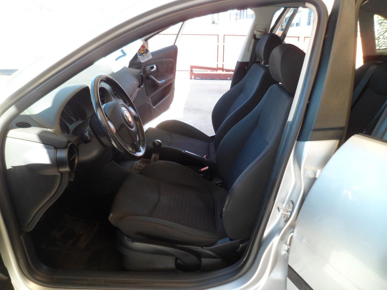SEAT Ibiza 1.4 benzina 5 porte full optional 04