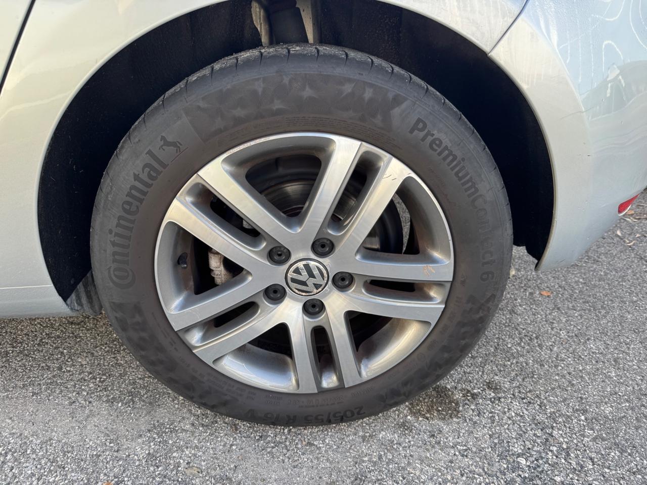 Volkswagen Golf 1.6 TDI Comfortline 2011