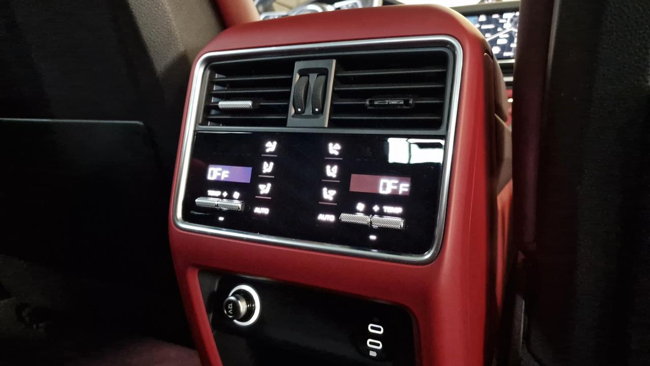 Porsche Cayenne 3.0 V6 E-Hybrid