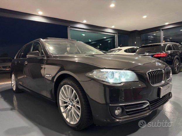 BMW 520 d xDrive Luxury Line/TETTO PANORAMICO