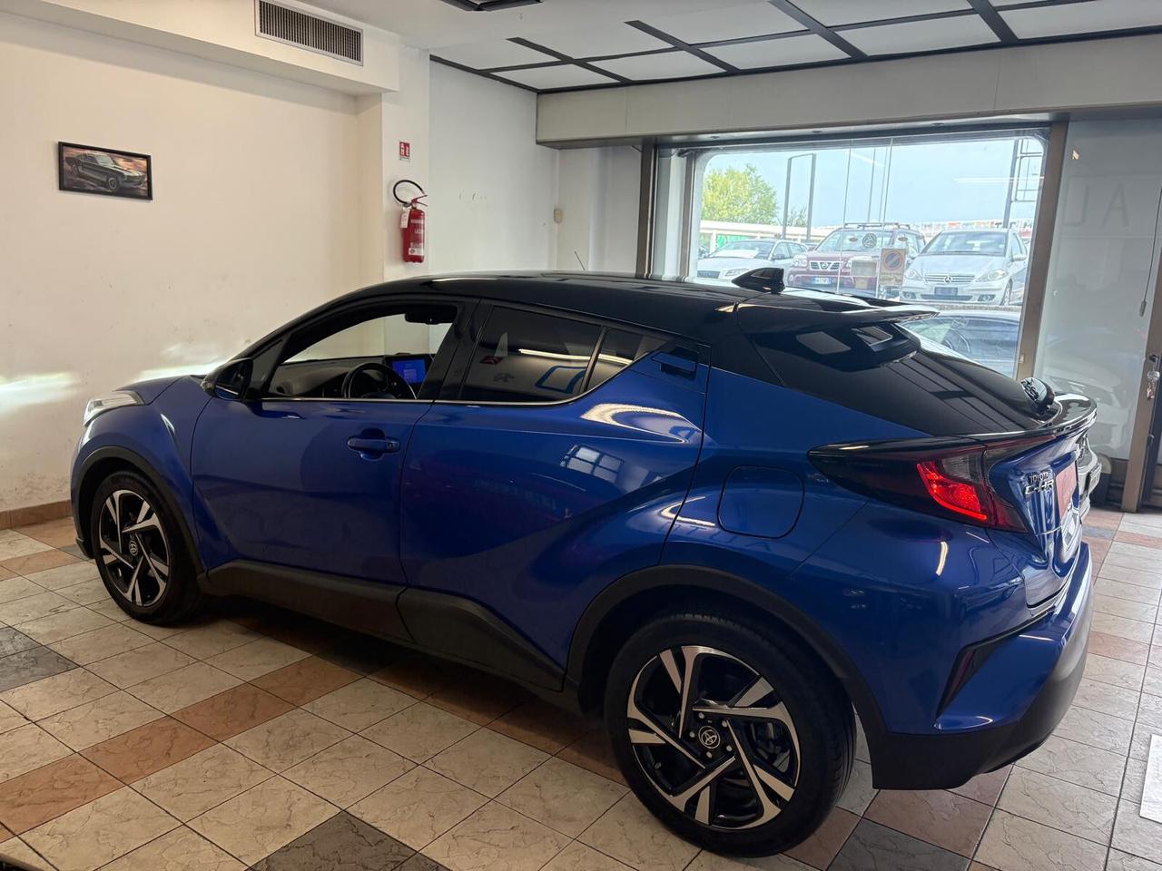 Toyota C-HR 1.8 Hybrid E-CVT Trend