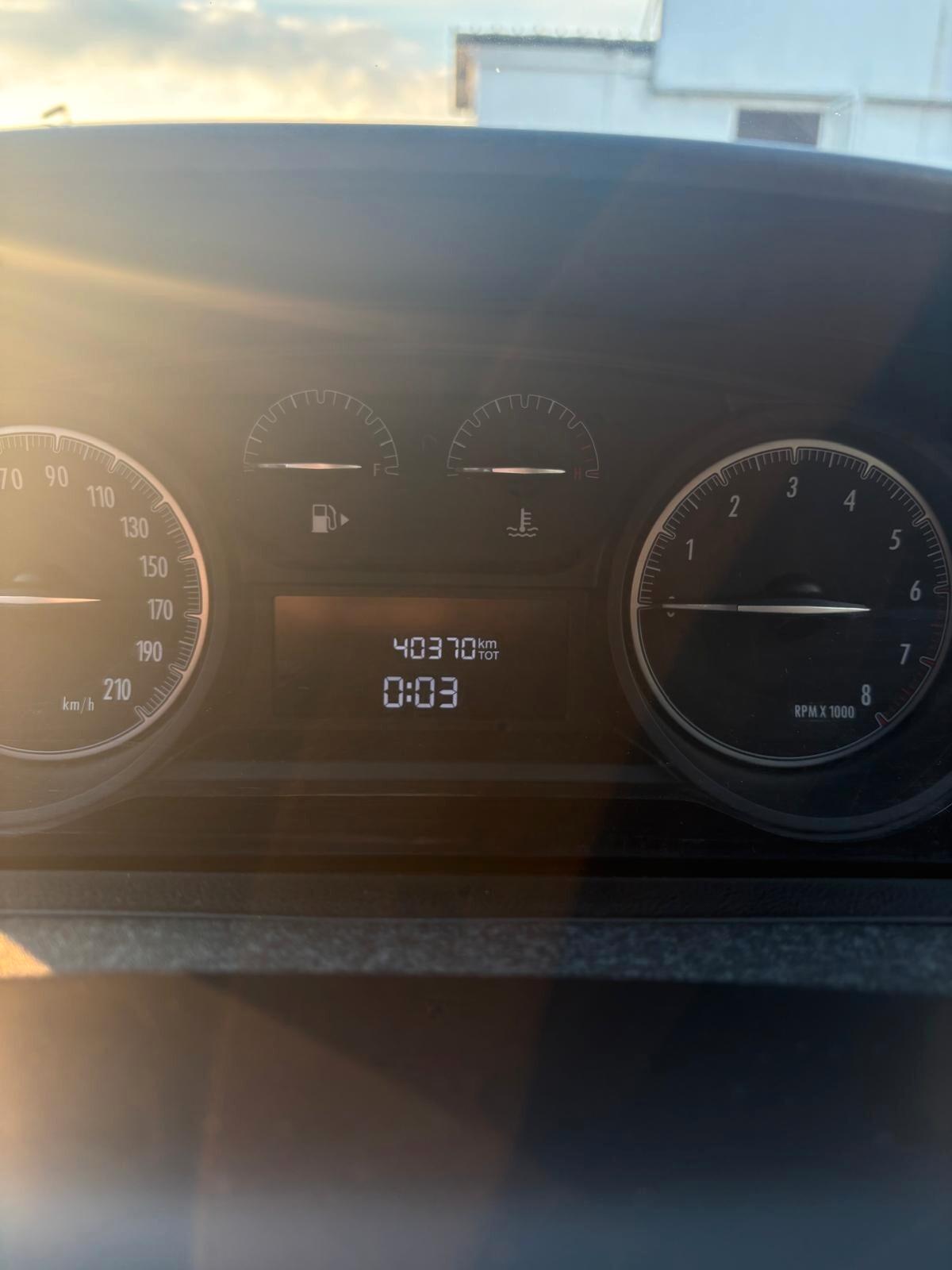 Lancia Ypsilon 1.2 69 CV 5 porte GPL Ecochic Elefantino Blu