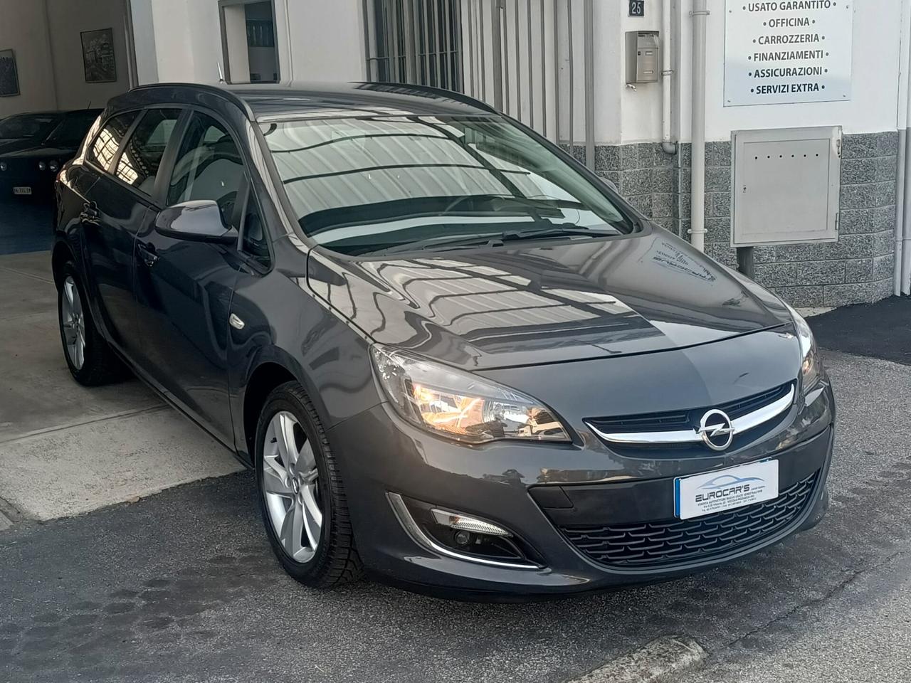 Opel Astra 1.4 100CV Sports Tourer Cosmo