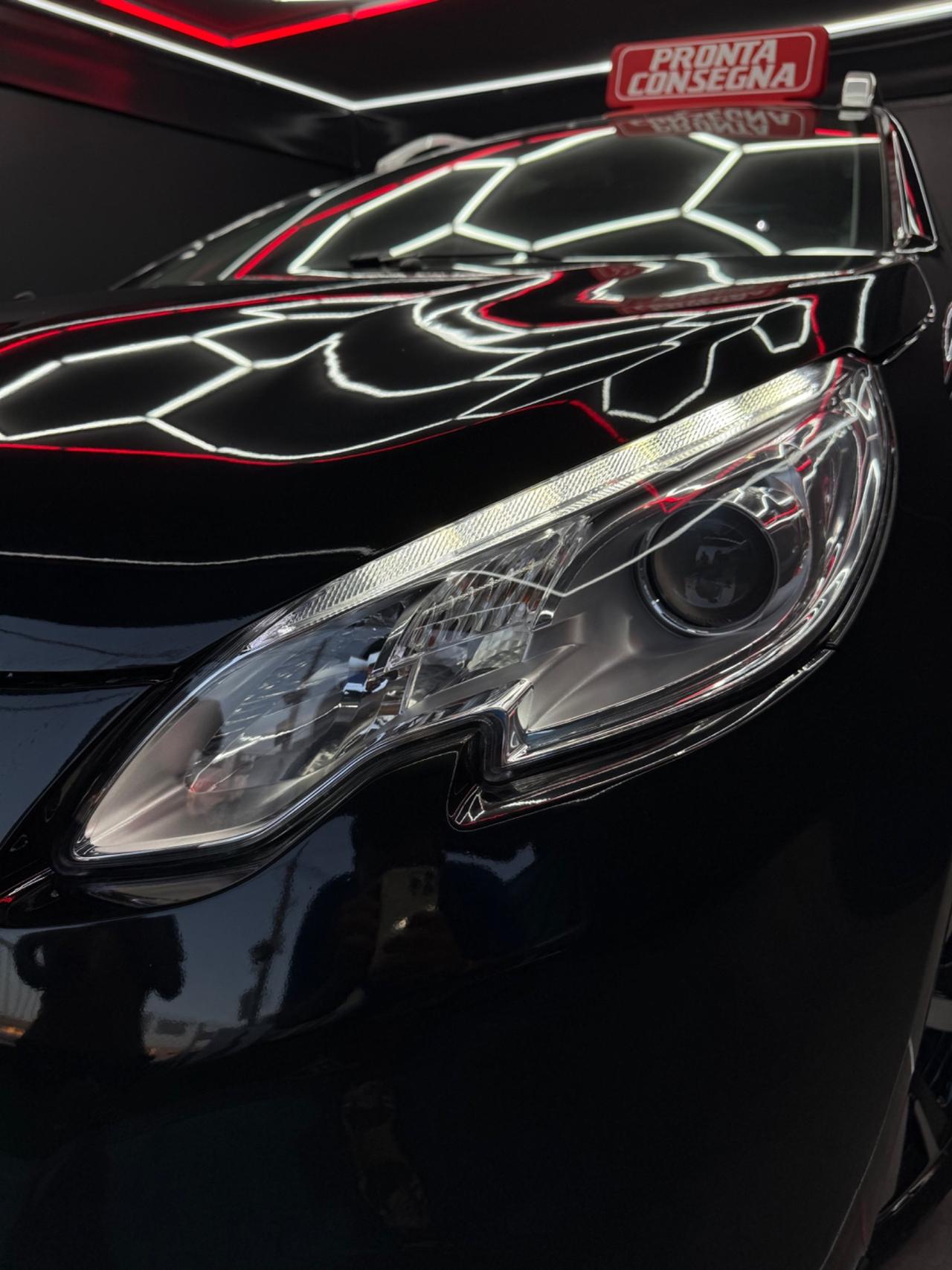Peugeot 2008 1.6 HDi 92 CV Allure 2015