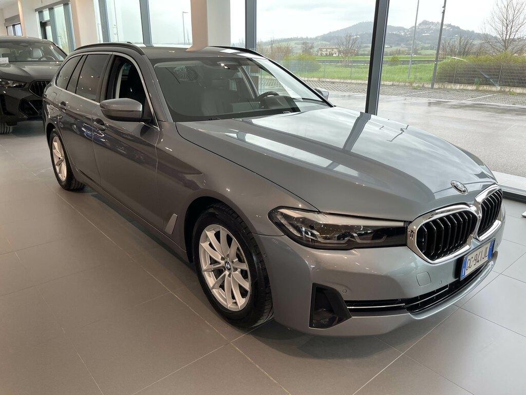 BMW Serie 5 Touring 520 d Mild Hybrid 48V Business Steptronic