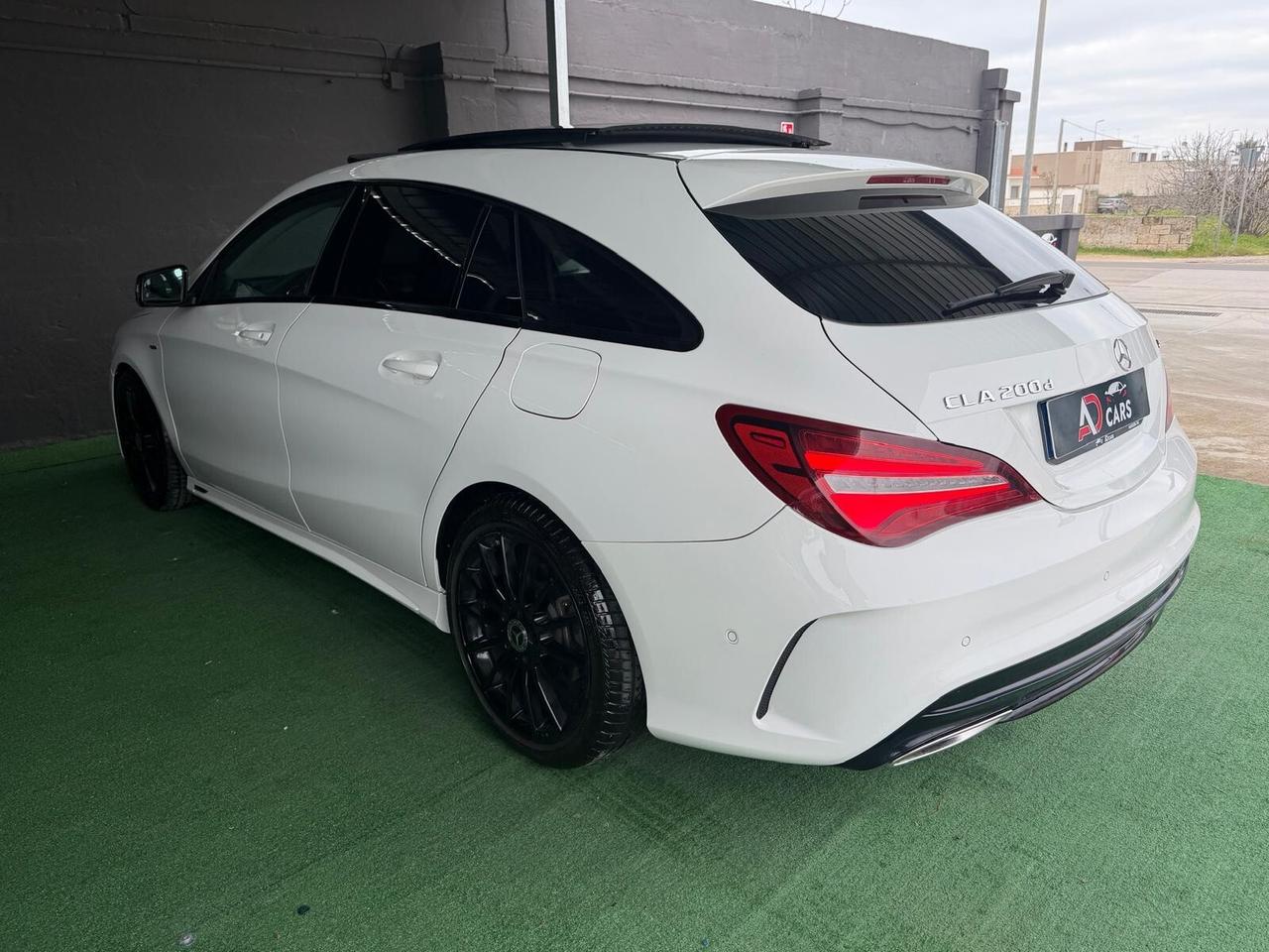 Mercedes CLA 200d 4Matic Premium AMG