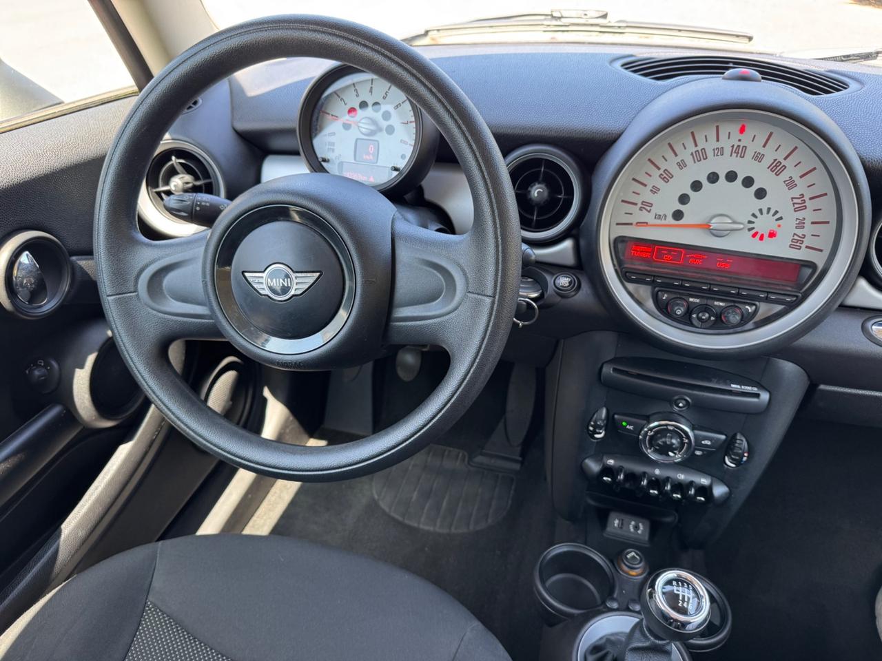 Mini Mini 1.6 16V One (55kW)