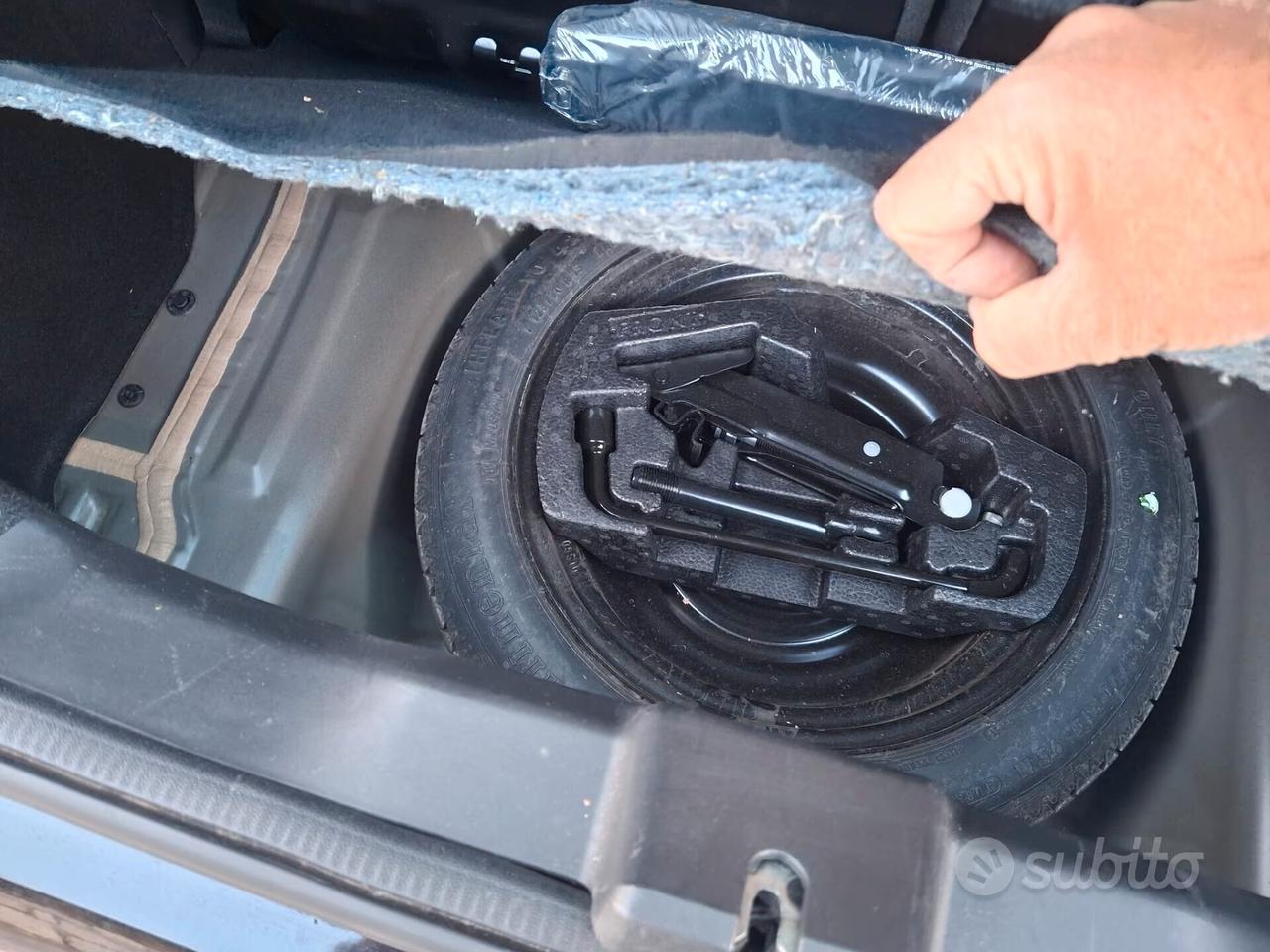 Peugeot 108 VTi 72 S&S 5 porte Allure Neopatentati