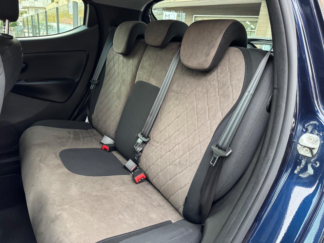 Lancia Ypsilon 1.2 69 CV 5 porte S&S Platinum (15 mila km!)