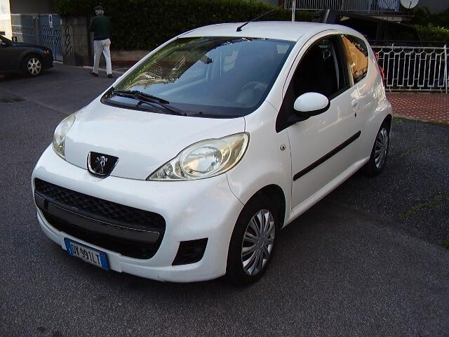 Peugeot 107 1.0 NEOPATENTATI