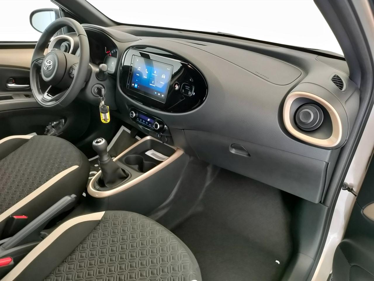 TOYOTA Aygo X 1.0B TREND MT - MY24