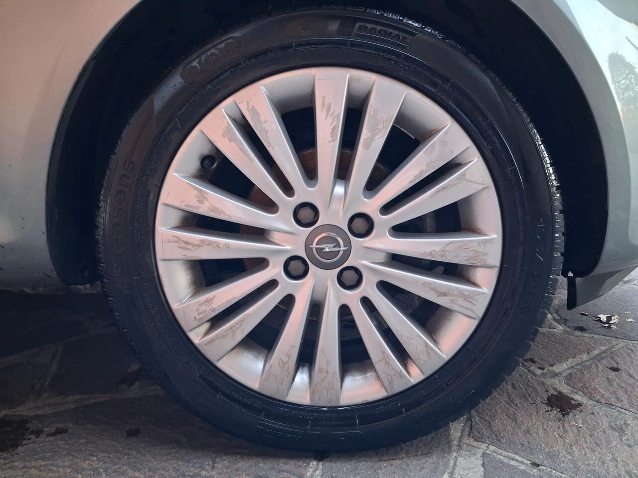 Opel Corsa 1.2 85CV 5 porte GPL-TECH Edition