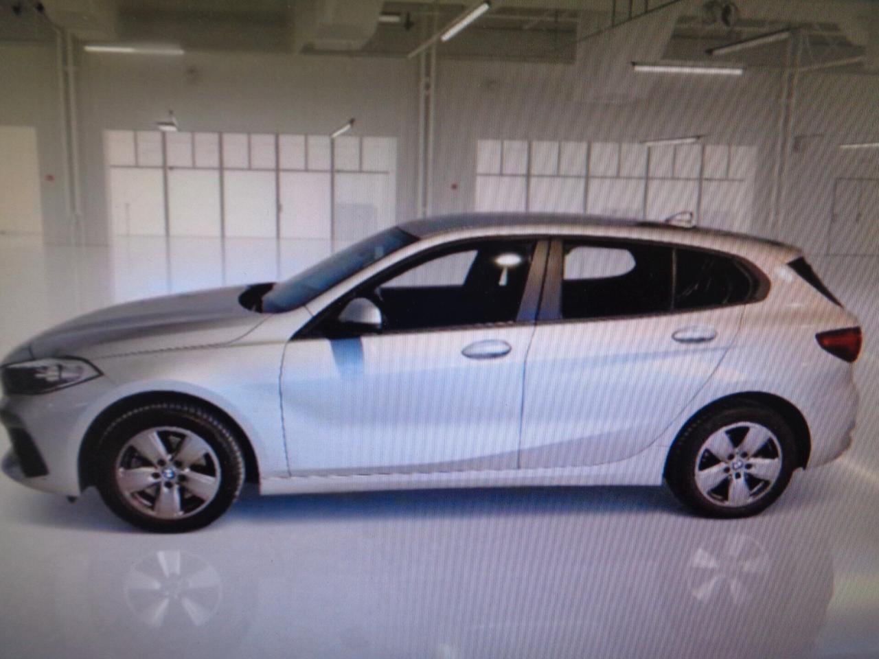 Bmw 116 116d 5p. Business Advantage