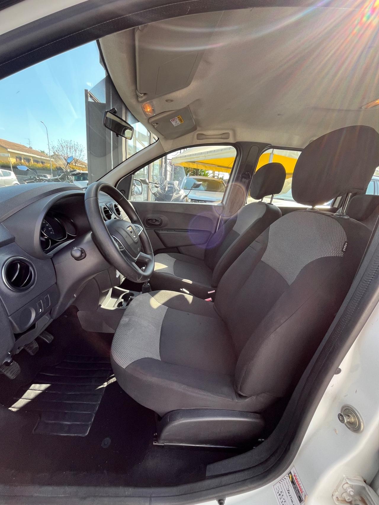 Dacia Lodgy 7 posti IVA ESPOSTA