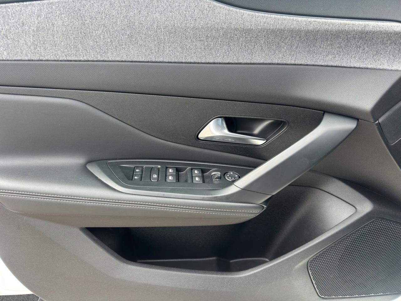 Peugeot 308 BlueHDi 130 S&S EAT8 Allure