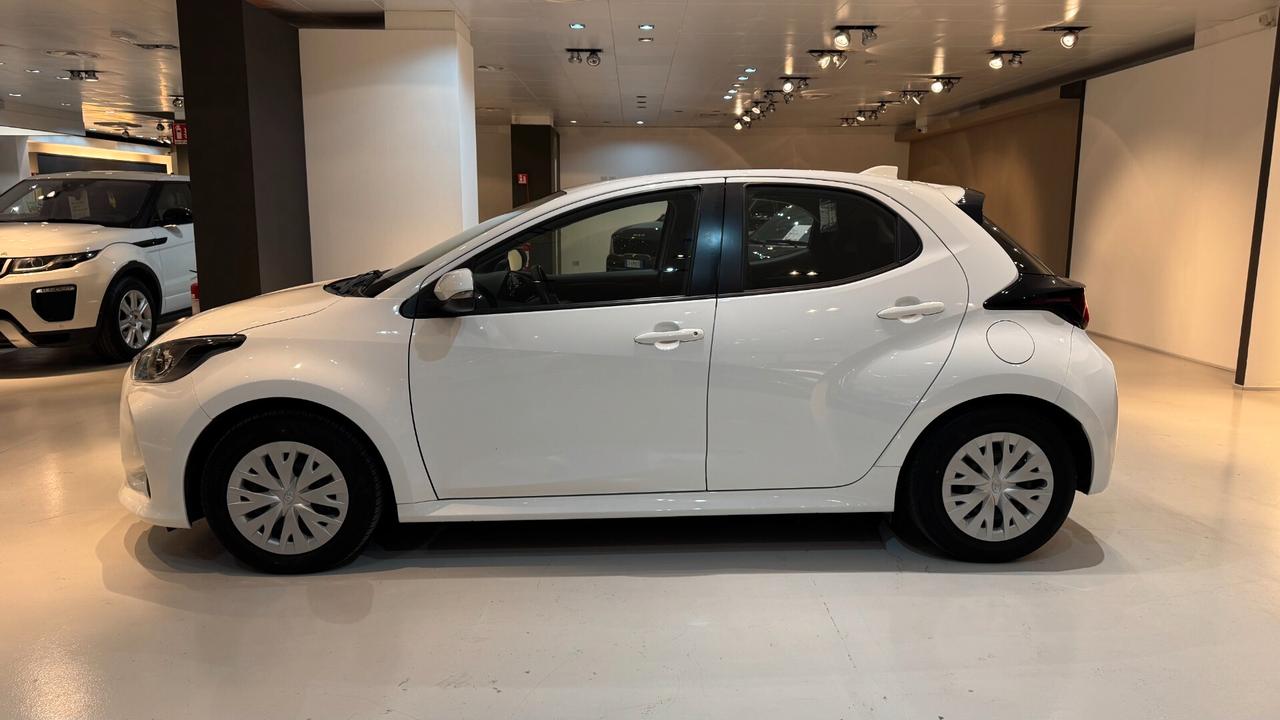 Toyota Yaris 1.5 Hybrid Lounge - 2022