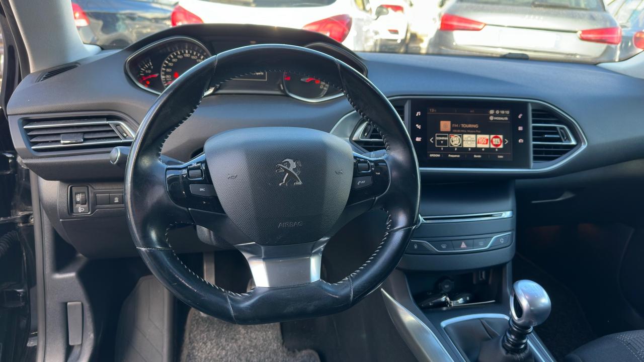 Peugeot 308 BlueHDi 130 S&S Allure
