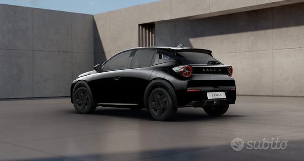 LANCIA Ypsilon Hybrid e-DCT