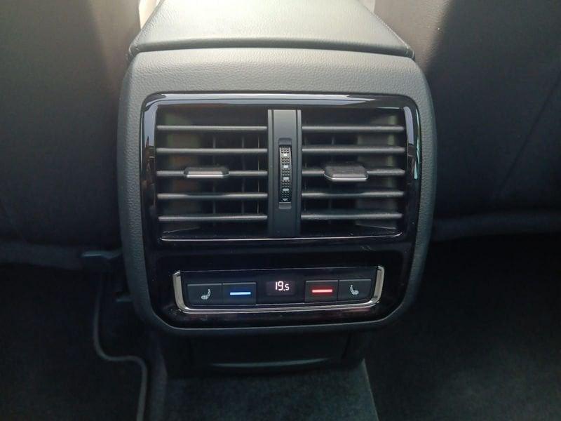 Volkswagen Passat Variant 2.0 TDI 190 CV SCR DSG Executive BMT