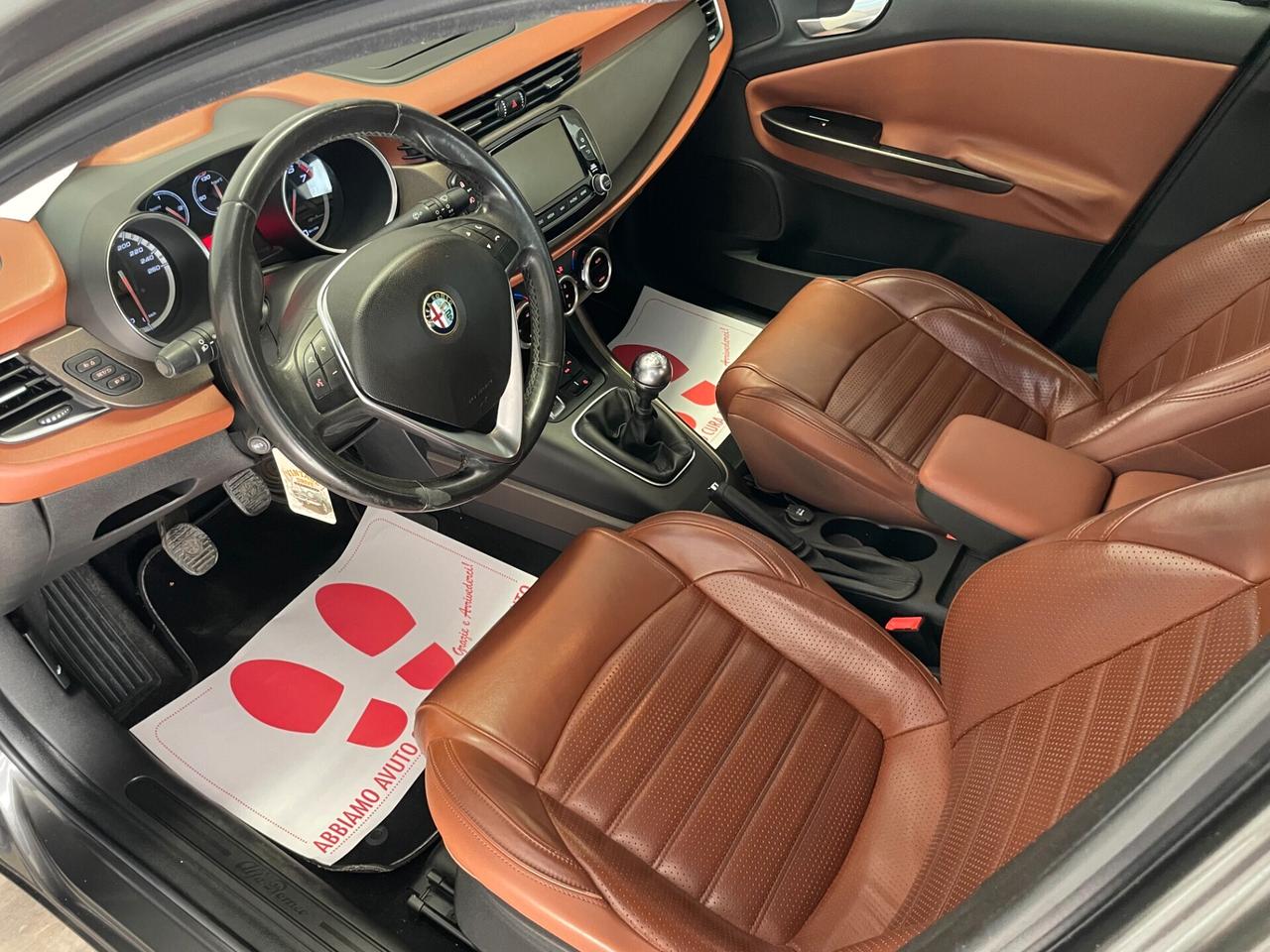 Alfa Romeo Giulietta 1.4 Turbo 120 CV Distinctive Pelle Full NEOPATENTATI !