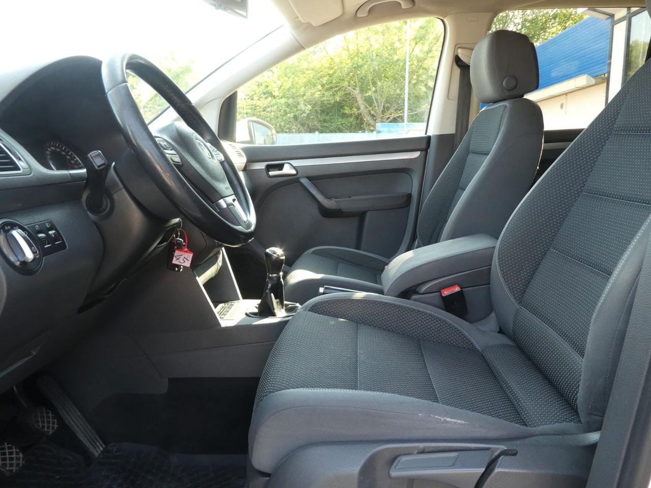Volkswagen Touran 1.6 TDI DSG Comfortline OK NEOPATENTATI