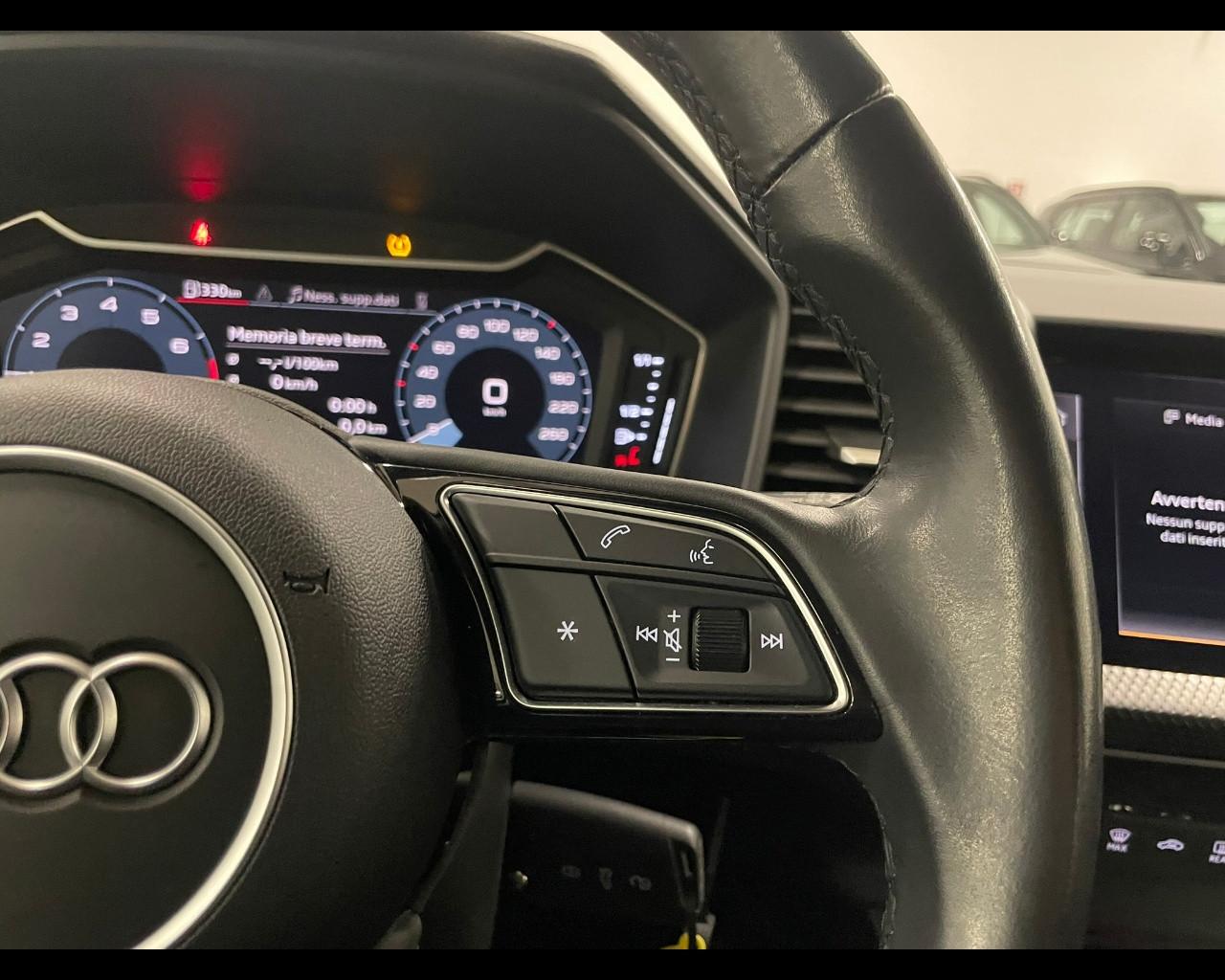 AUDI A1 2ª serie - A1 SPB 30 TFSI Admired