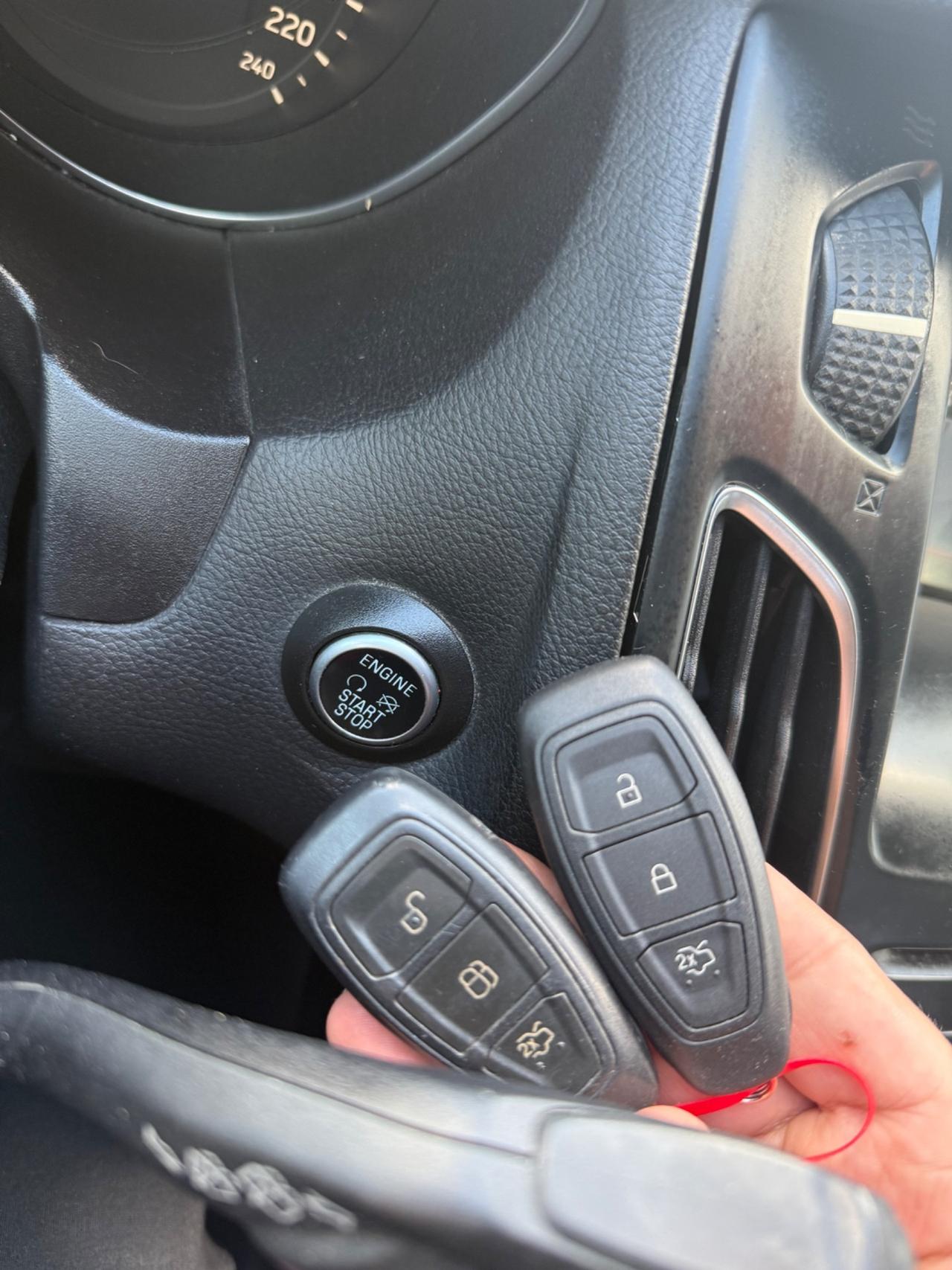 Ford Focus 1.5 TDCi TITANIUM NEOPAT. 2015 EURO 6