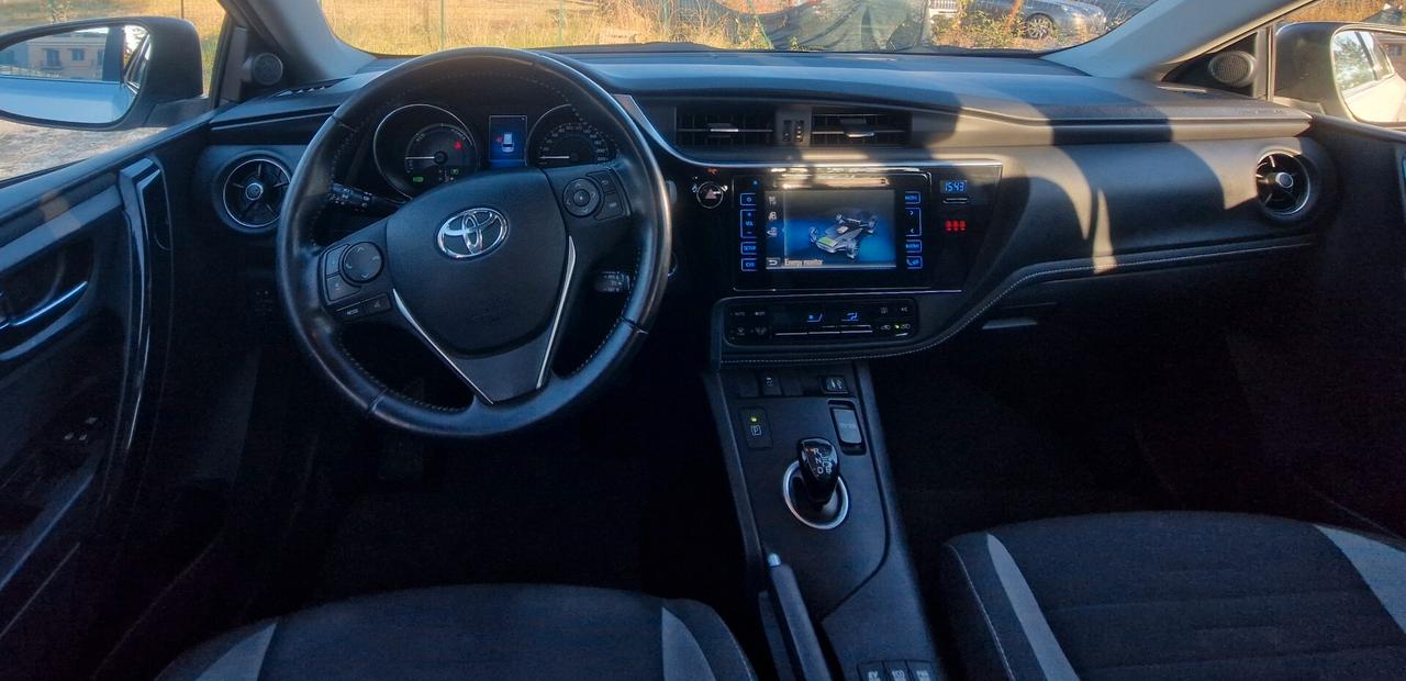 Toyota Auris Touring Sports 1.8 Hybrid Active