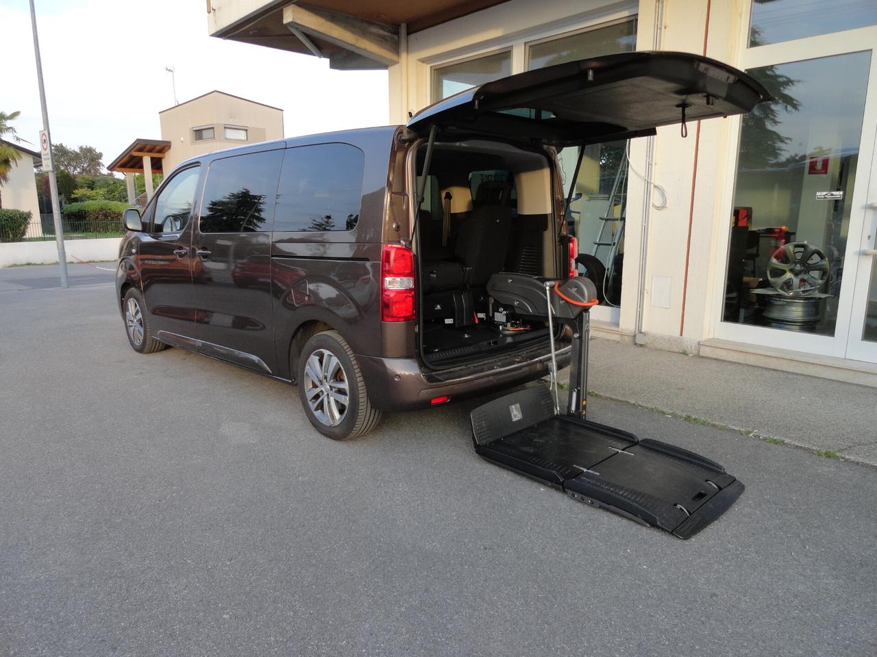 Peugeot Traveller BlueHDi 115 S&S Standard Business ""CON PEDANA PER CARROZZINA DISABILI ELETTRICA""