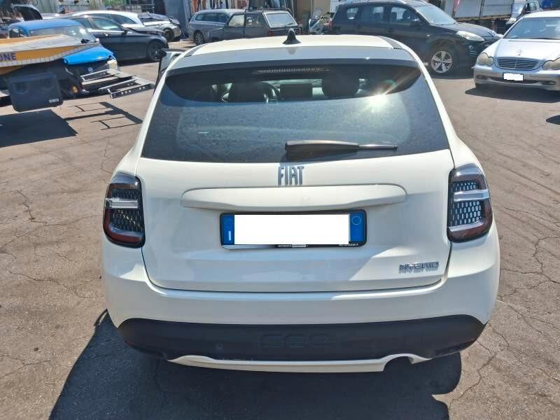 Fiat 600 Hybrid 110 CV DCT MHEV Business