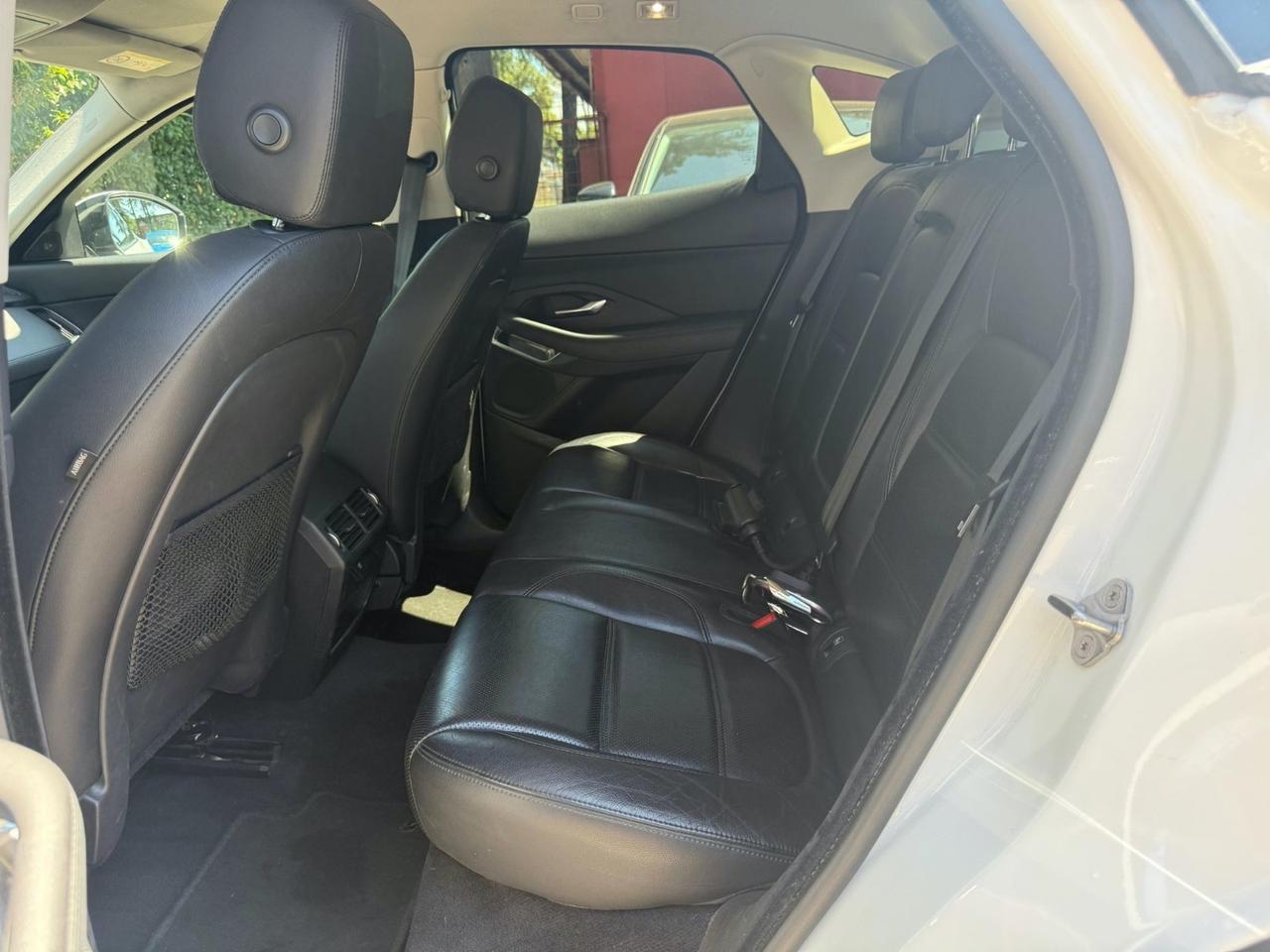 Jaguar E-Pace 2.0D 150 CV AWD aut. R-Dynamic SE