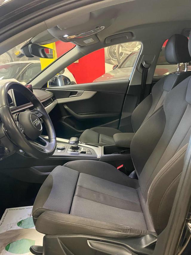 AUDI A4 Avant 2.0 TDI 150 CV Design*LED/NAVI/PDC*