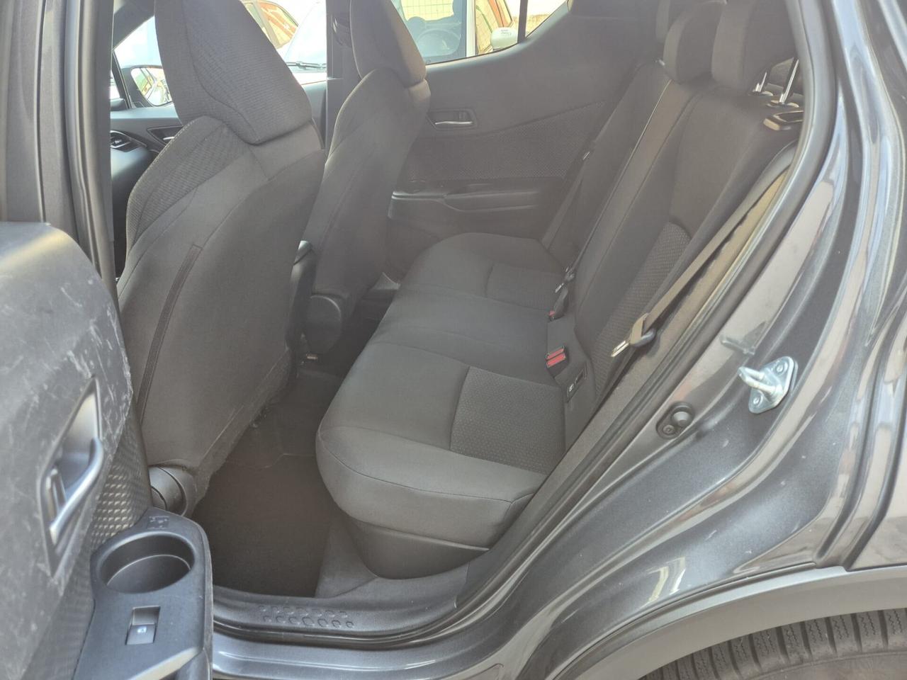 Toyota C-HR 1.8 Hybrid E-CVT Trend