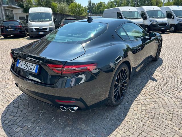 MASERATI GranTurismo V6 490 CV AWD Modena