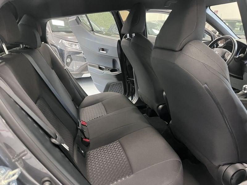 Toyota C-HR C-HR 1.8 Hybrid E-CVT Active