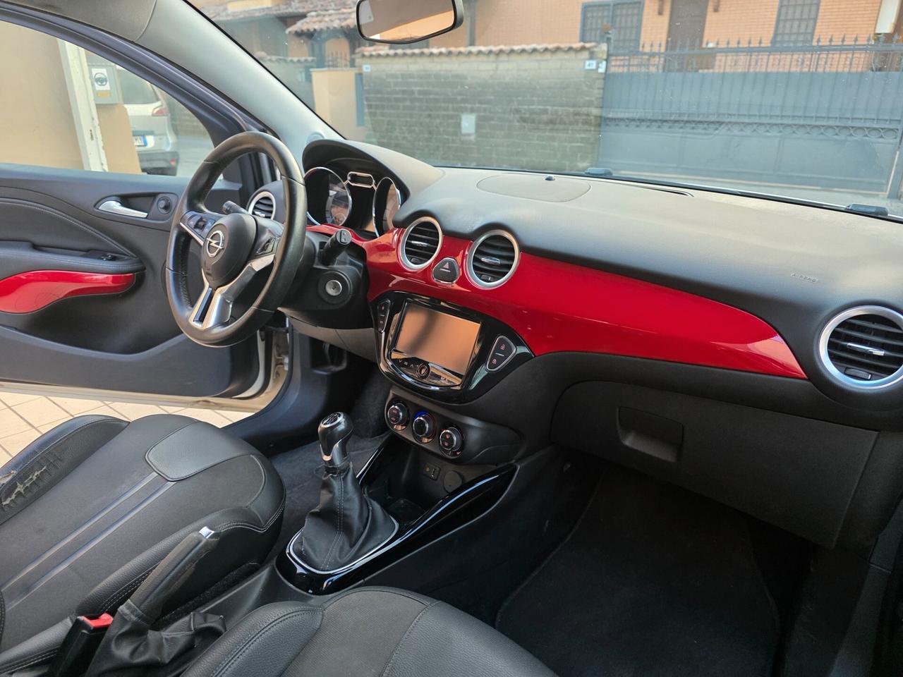 Opel Adam 1.2 70 CV Glam