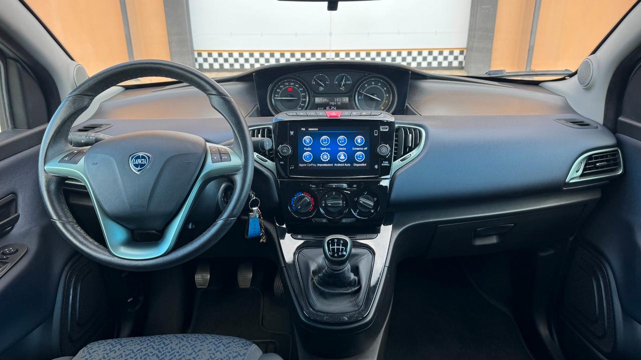 Lancia Ypsilon 1.0 5porte Hybrid Gold - 2024