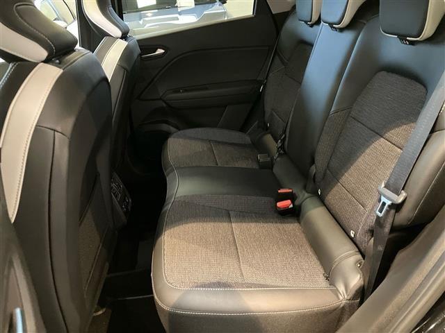 RENAULT Captur 1.6 E-Tech hybrid Intens 145cv auto