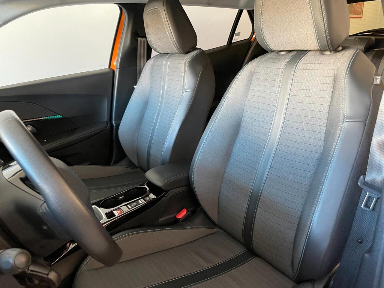Peugeot 2008 BlueHDi 110 S&S Allure Pack