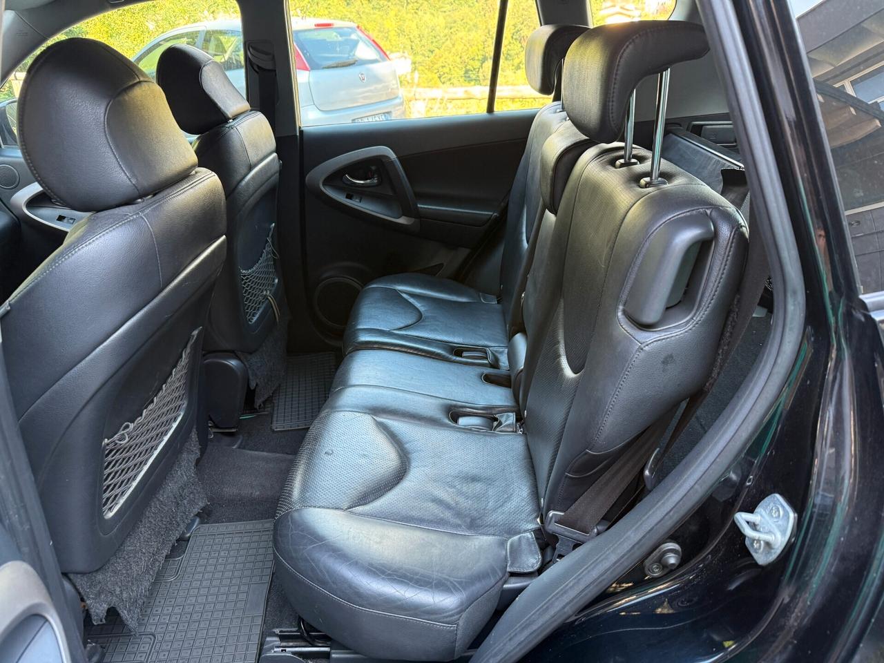 Toyota RAV 4 RAV4 2.2 D-4D 136 CV DPF Luxury