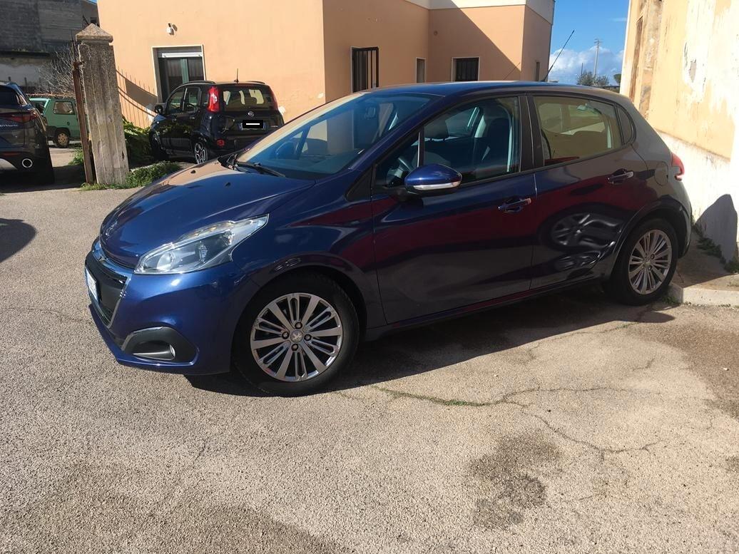 Peugeot 208 BlueHDi 75 5 porte Allure
