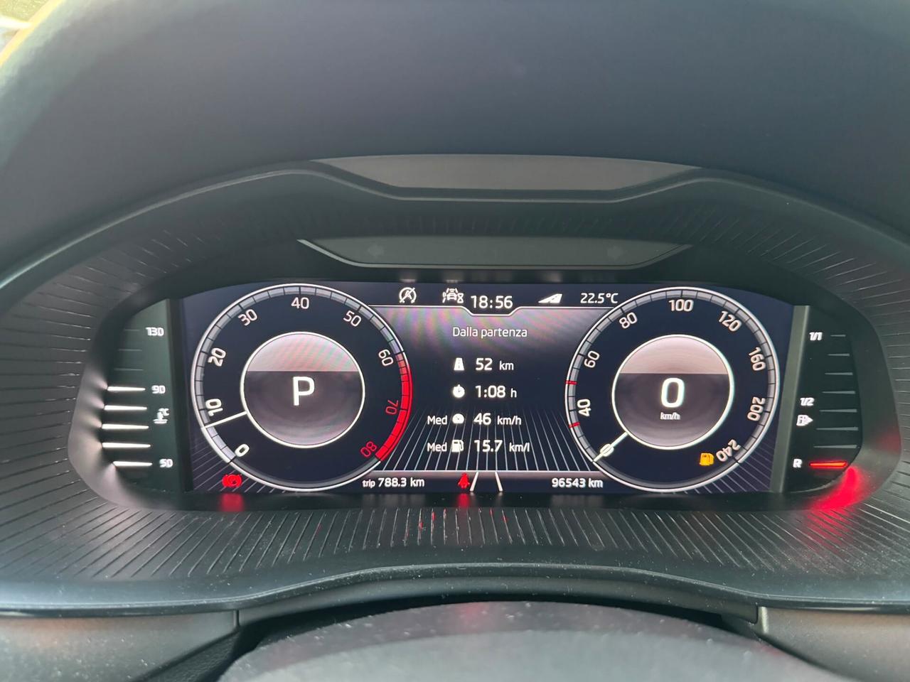 Skoda Kamiq 1.5 TSI ACT DSG ScoutLine *UNICOPROPRIETARIO*FULL OPTIONAL*