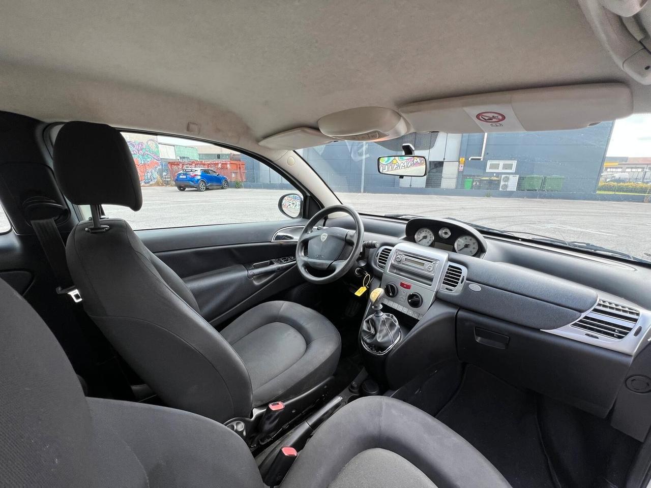 Lancia Ypsilon 1.2 69 CV Diva