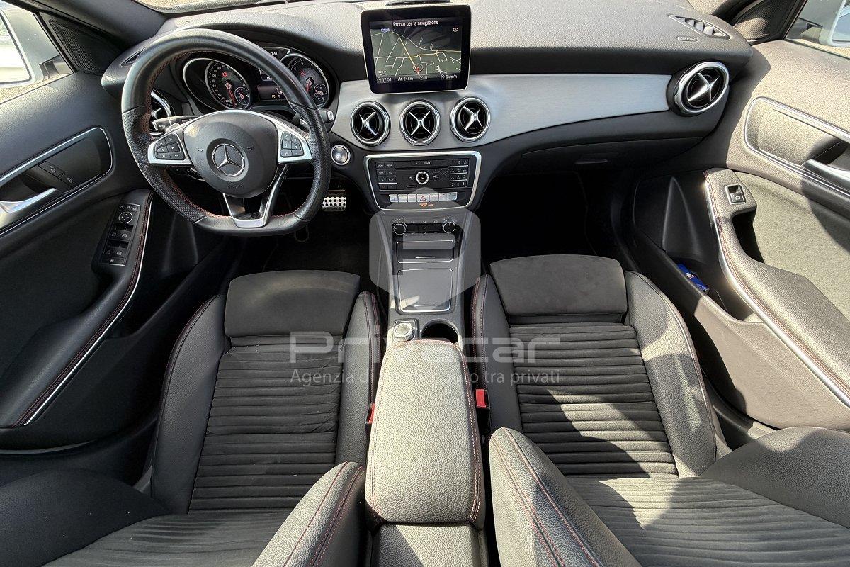 MERCEDES GLA 200 Sport