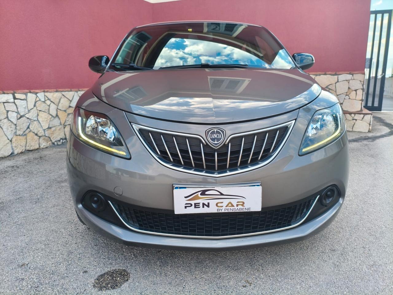 Lancia Ypsilon 1.0 FireFly 5 porte S&S Hybrid UnYca