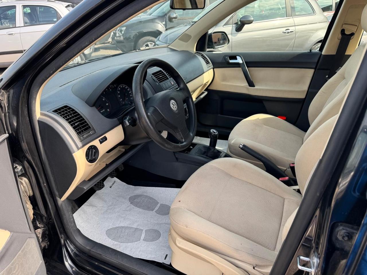 Volkswagen Polo 1.2 BENZ 5P COMFOTLINE 2007