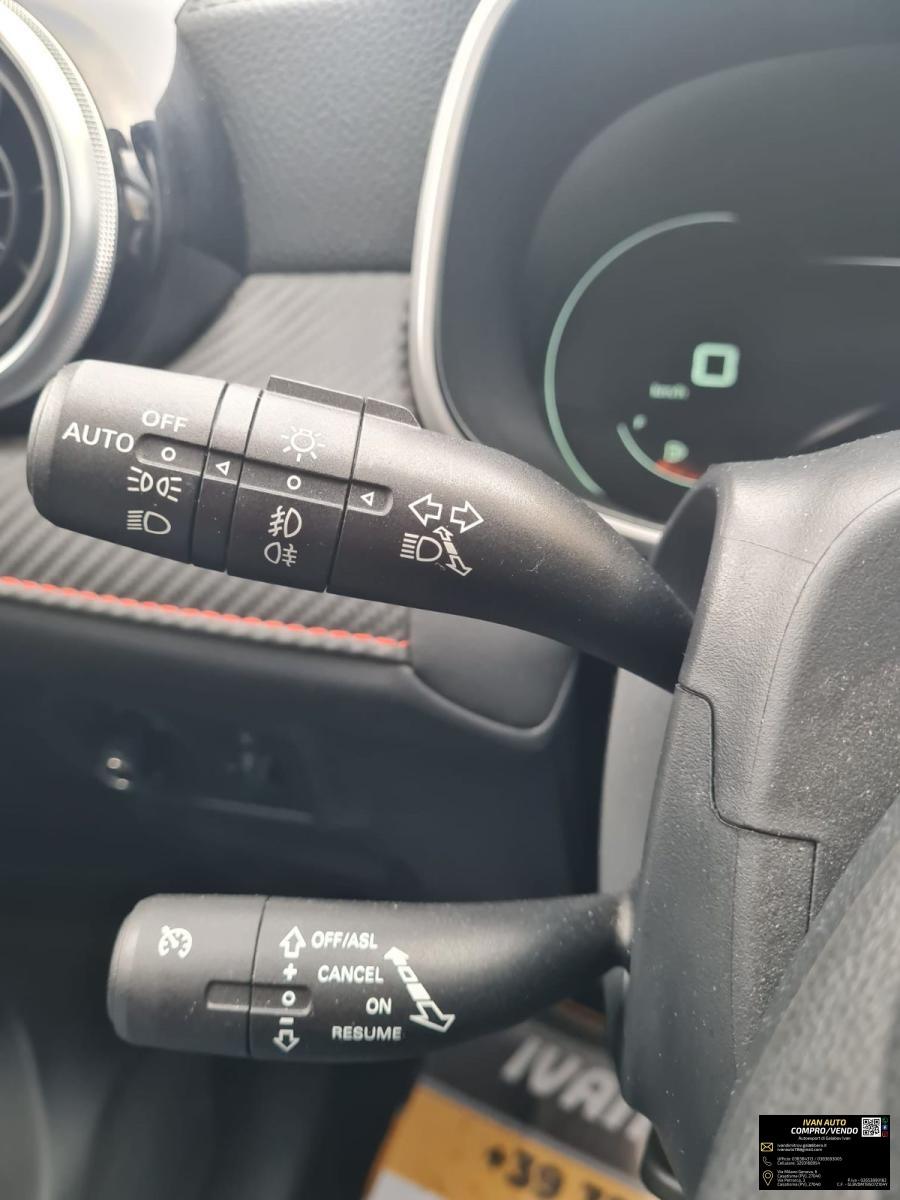 MG ZS Luxury Benzina-45.000 Km - Anno 2023